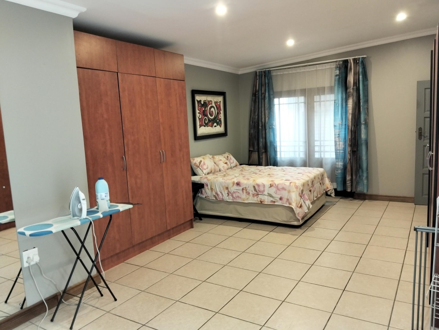 4 Bedroom Property for Sale in Garsfontein Gauteng