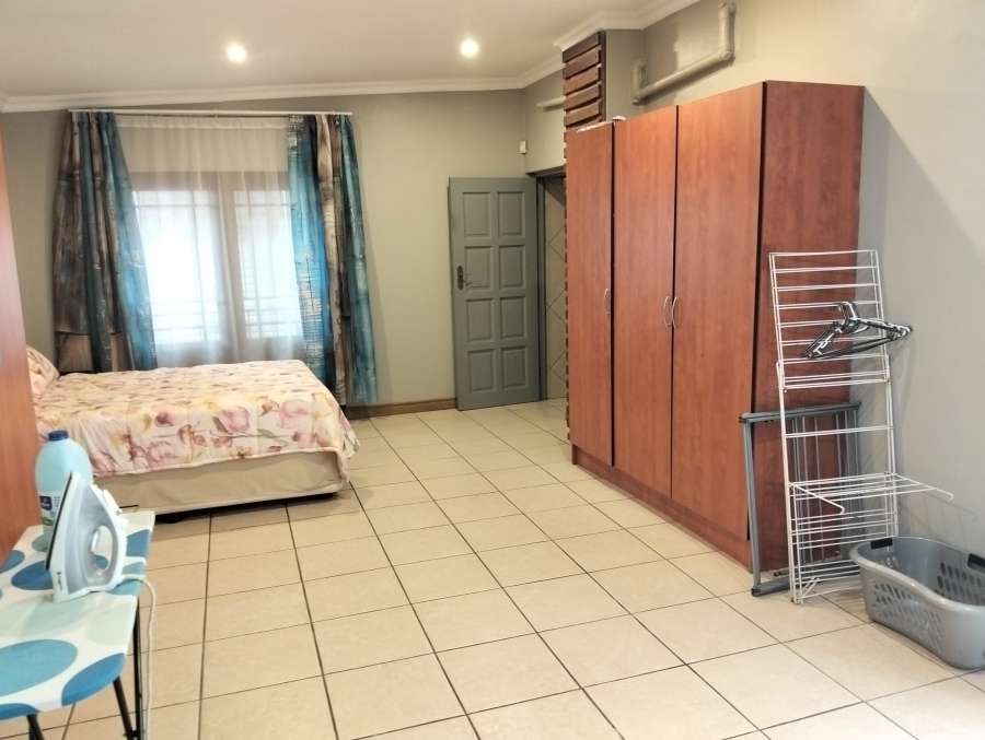 4 Bedroom Property for Sale in Garsfontein Gauteng