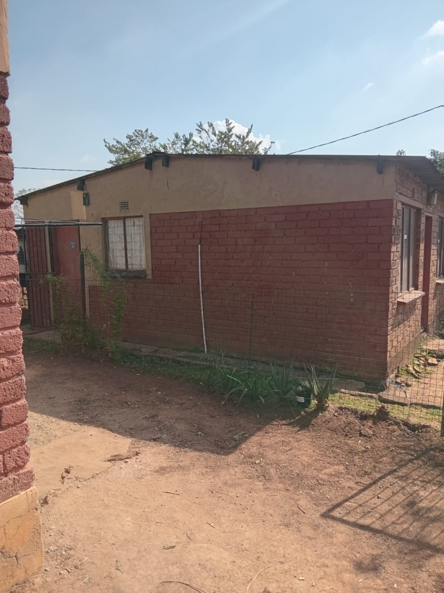 2 Bedroom Property for Sale in Tsakane Gauteng
