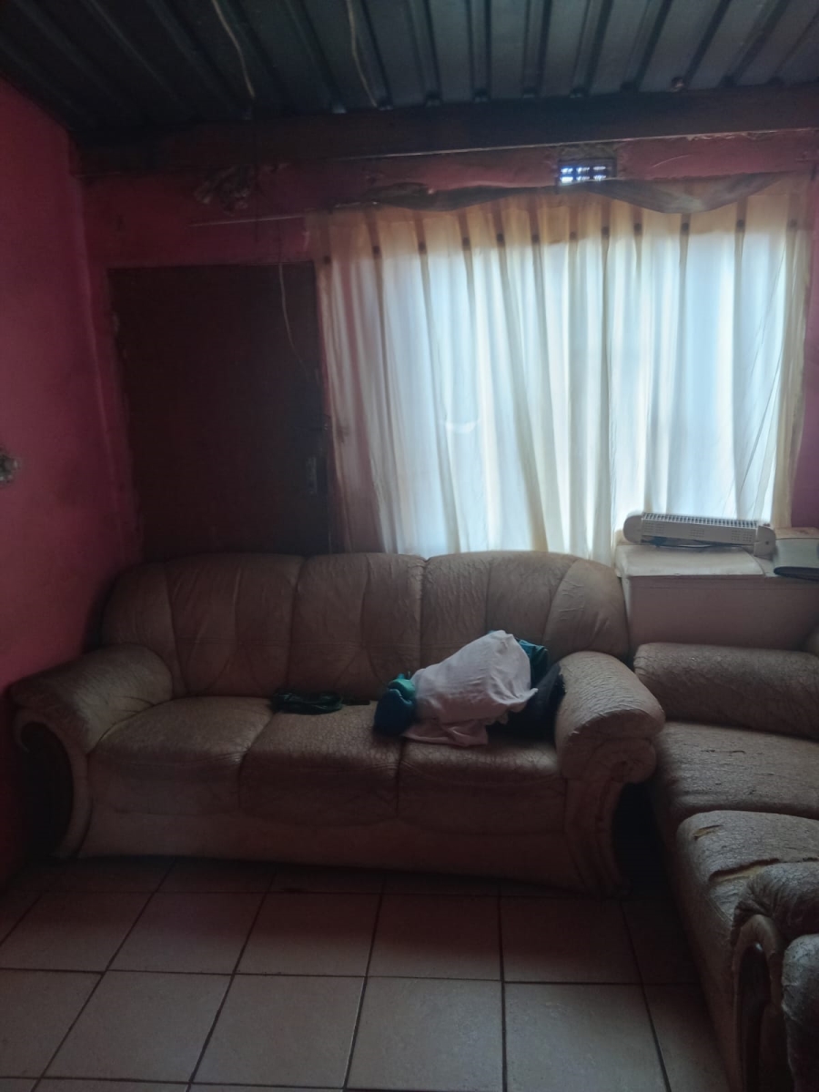 2 Bedroom Property for Sale in Tsakane Gauteng