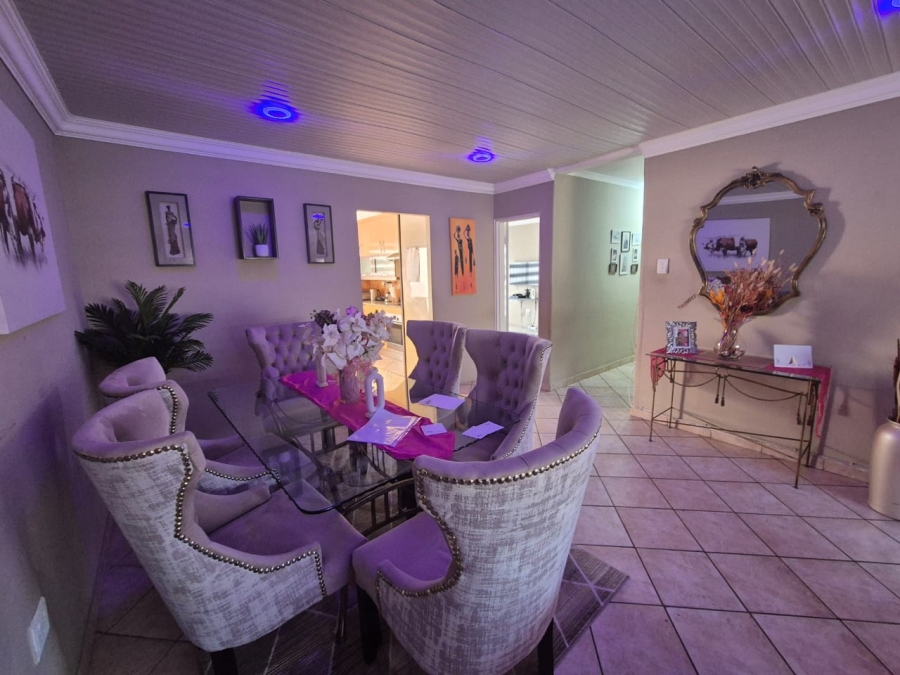 4 Bedroom Property for Sale in Liefde en Vrede Gauteng