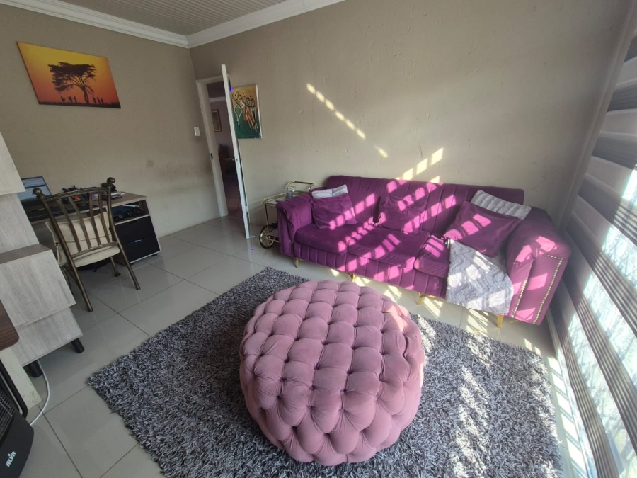4 Bedroom Property for Sale in Liefde en Vrede Gauteng