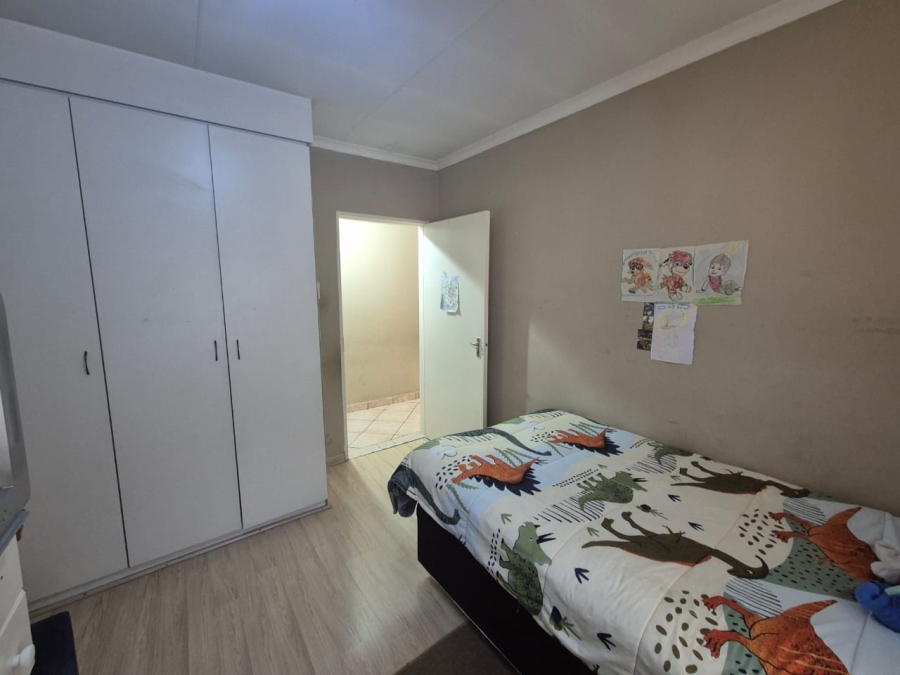 4 Bedroom Property for Sale in Liefde en Vrede Gauteng