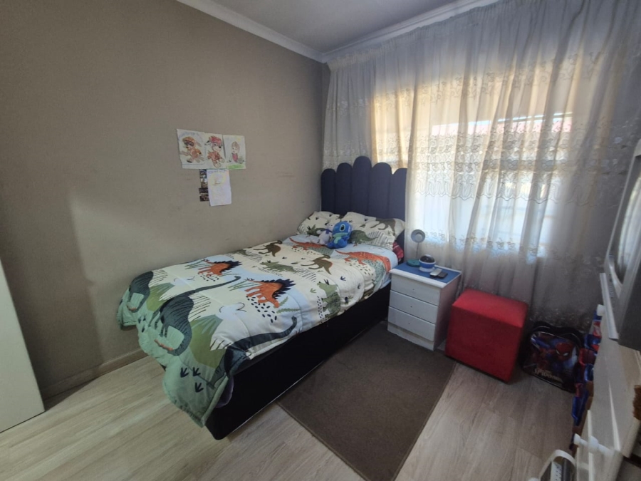 4 Bedroom Property for Sale in Liefde en Vrede Gauteng