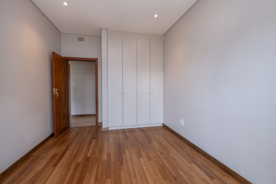 To Let 4 Bedroom Property for Rent in Waterkloof Gauteng
