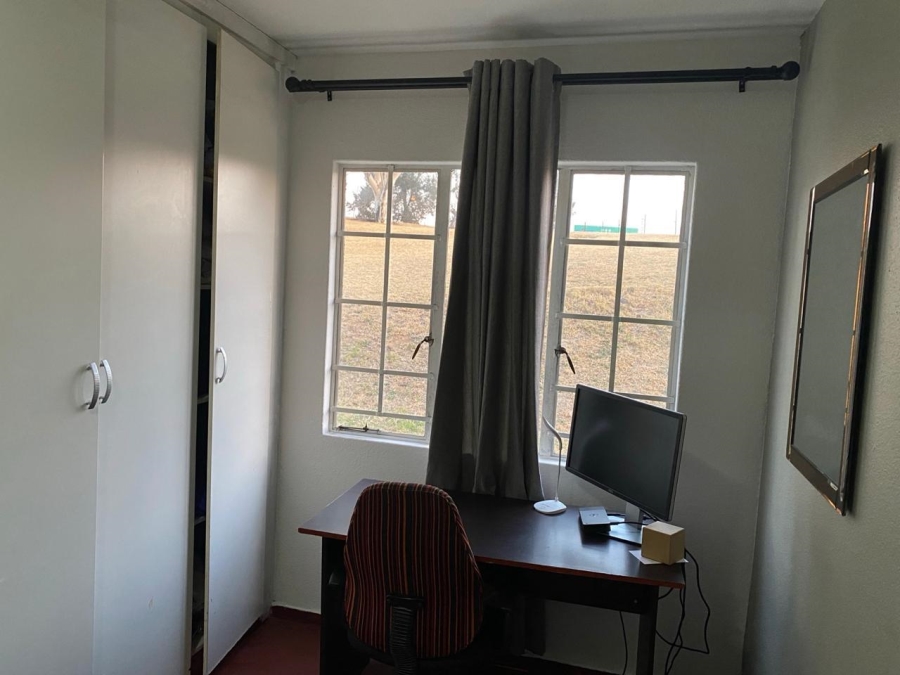 1 Bedroom Property for Sale in Sharonlea Gauteng