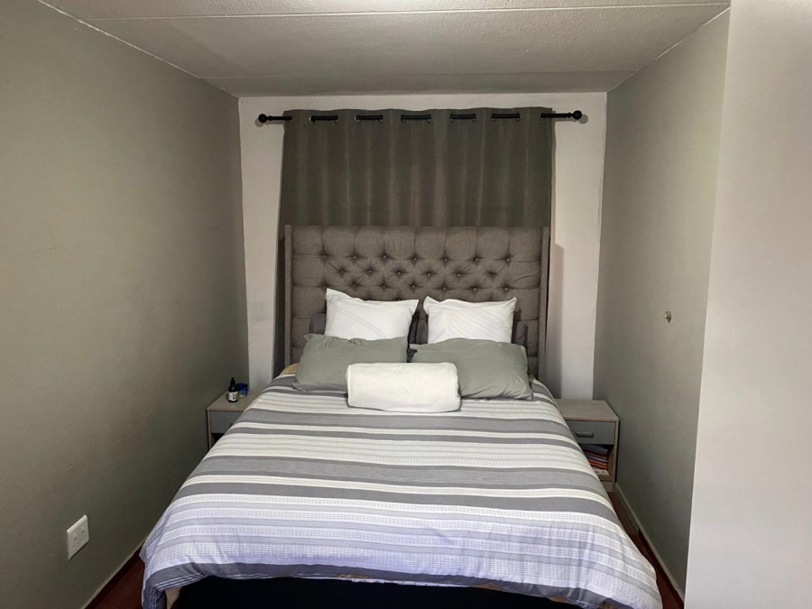 1 Bedroom Property for Sale in Sharonlea Gauteng