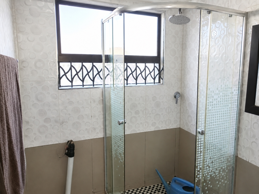 2 Bedroom Property for Sale in Golden Gardens Gauteng
