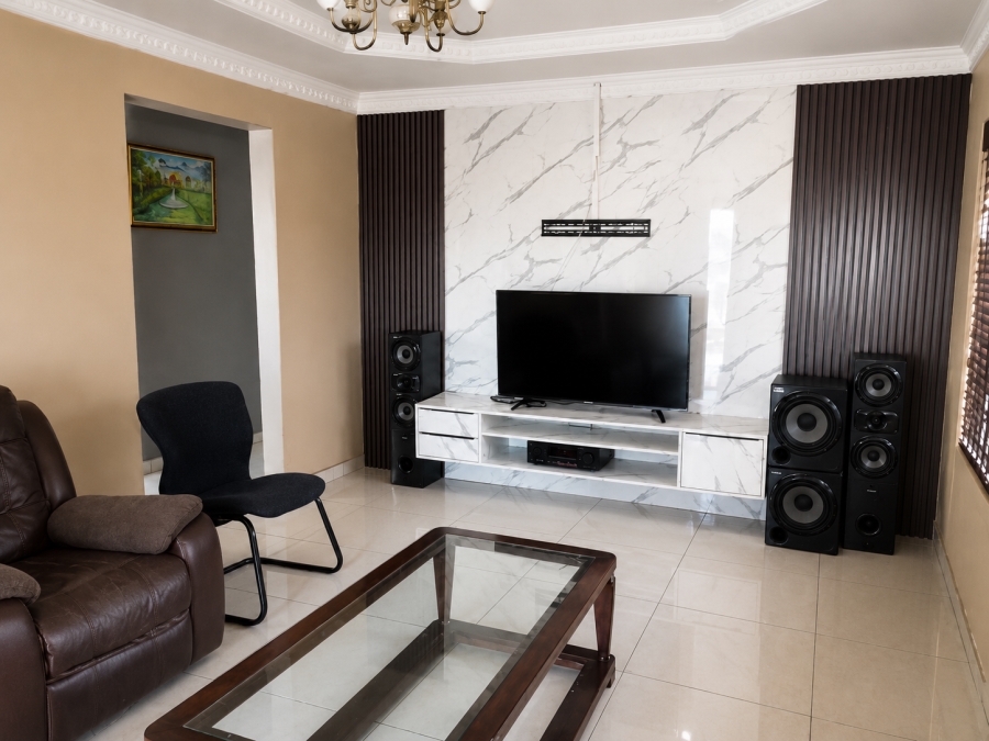 2 Bedroom Property for Sale in Golden Gardens Gauteng