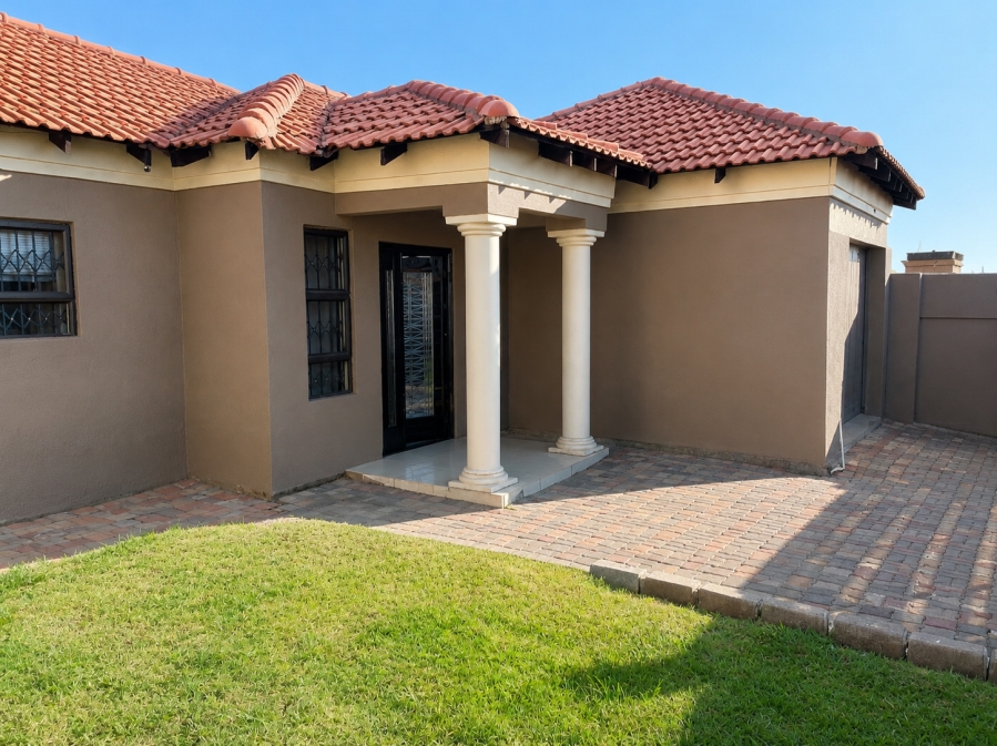 2 Bedroom Property for Sale in Golden Gardens Gauteng