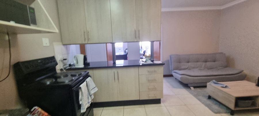 2 Bedroom Property for Sale in Hillcrest Gauteng