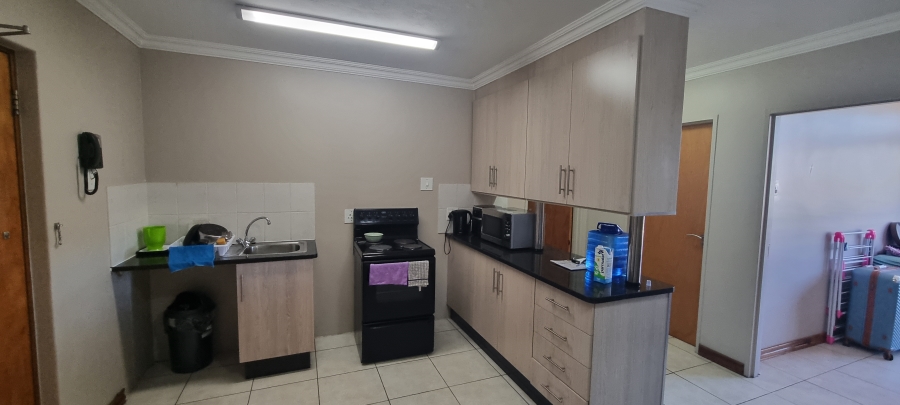 2 Bedroom Property for Sale in Hillcrest Gauteng