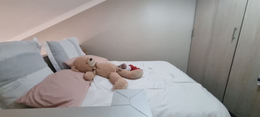 1 Bedroom Property for Sale in Hillcrest Gauteng