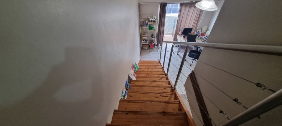 1 Bedroom Property for Sale in Hillcrest Gauteng