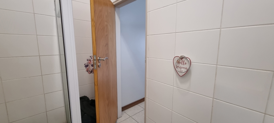 1 Bedroom Property for Sale in Hillcrest Gauteng