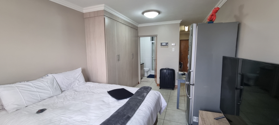 1 Bedroom Property for Sale in Hillcrest Gauteng