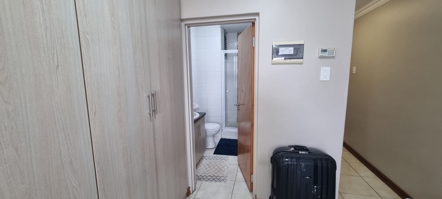 1 Bedroom Property for Sale in Hillcrest Gauteng