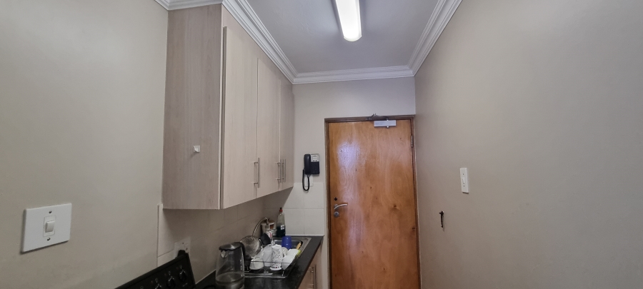 1 Bedroom Property for Sale in Hillcrest Gauteng