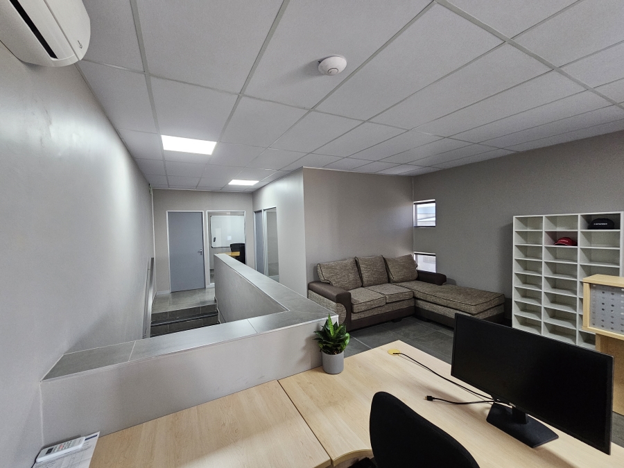 To Let Commercial Property for Rent in Knoppieslaagte Gauteng