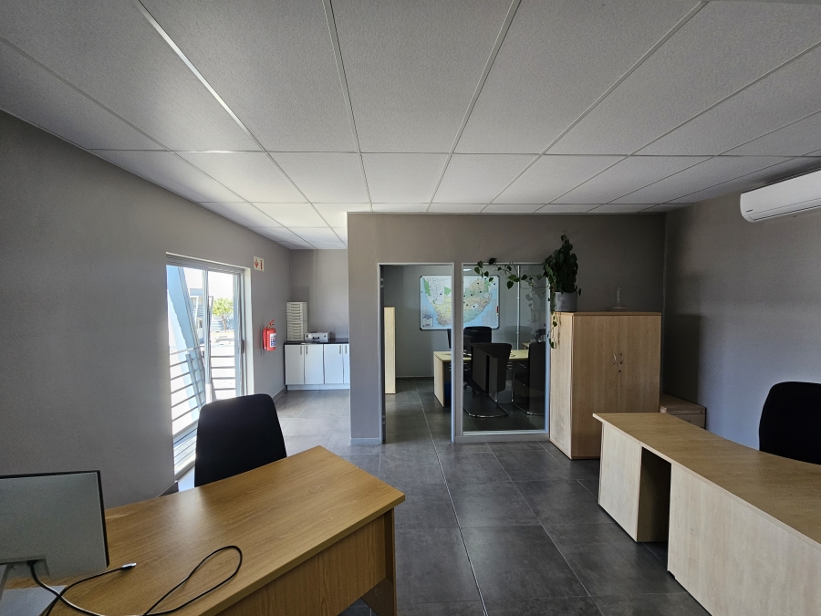 To Let Commercial Property for Rent in Knoppieslaagte Gauteng