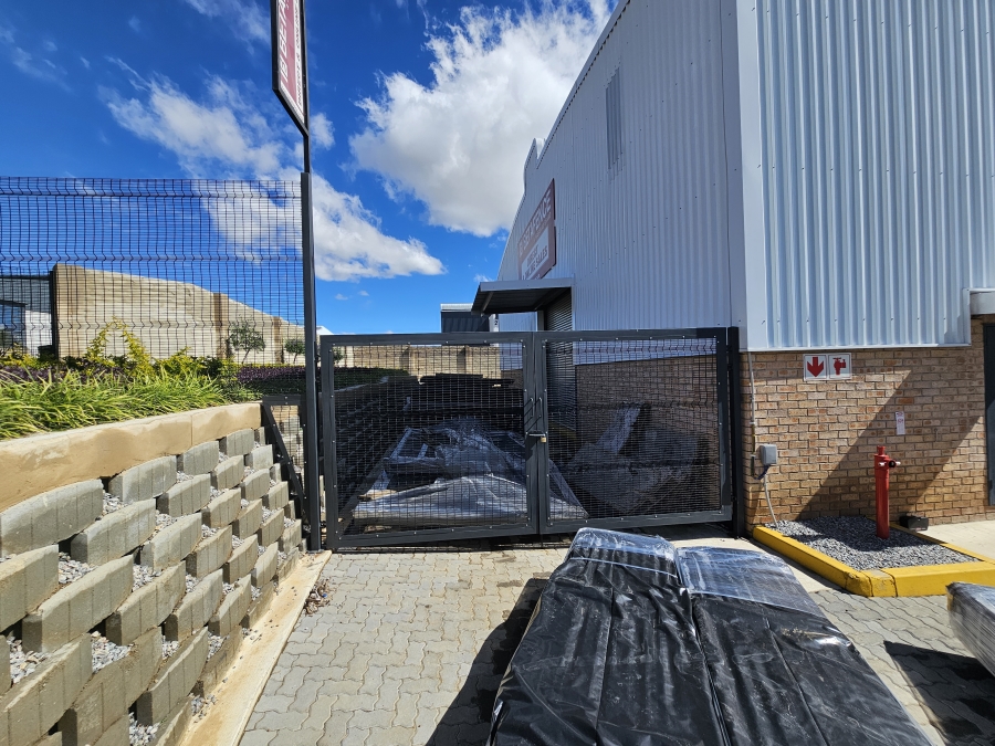 To Let Commercial Property for Rent in Knoppieslaagte Gauteng
