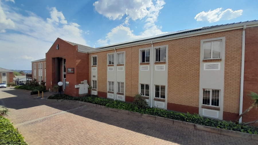 To Let Commercial Property for Rent in Randjespark Gauteng