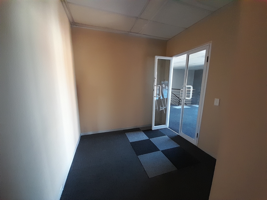 To Let Commercial Property for Rent in Randjespark Gauteng