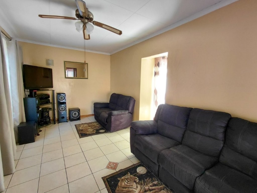 3 Bedroom Property for Sale in Klippoortje Gauteng