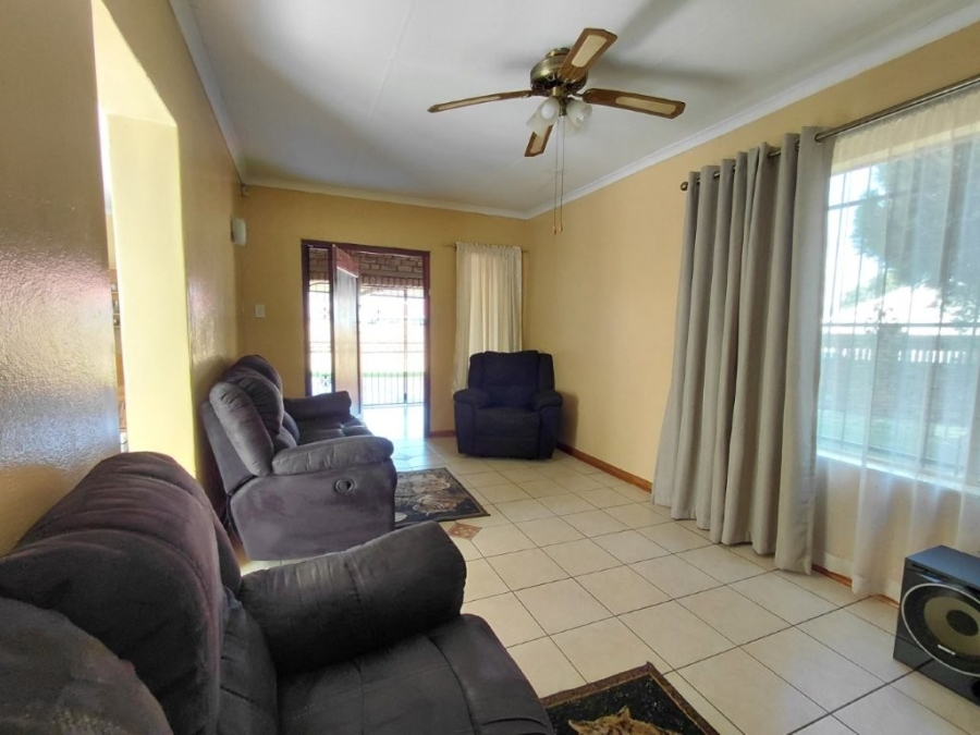 3 Bedroom Property for Sale in Klippoortje Gauteng