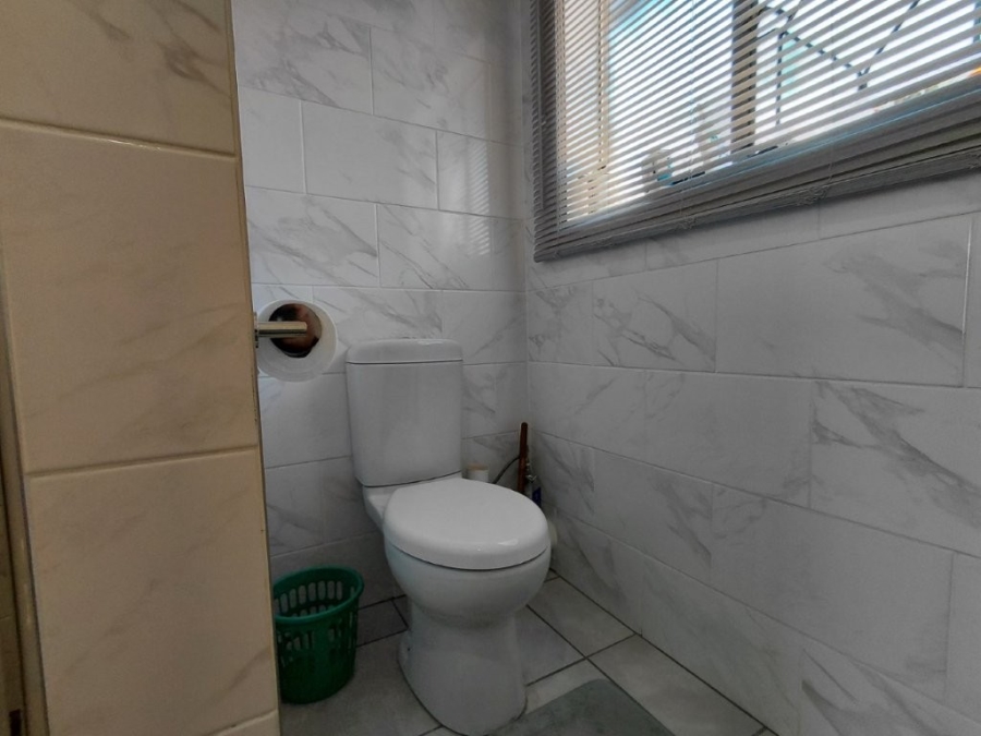 3 Bedroom Property for Sale in Klippoortje Gauteng