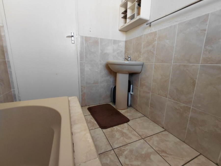 3 Bedroom Property for Sale in Klippoortje Gauteng