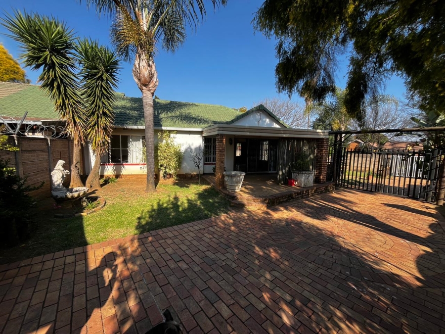 3 Bedroom Property for Sale in Sunward Park Gauteng