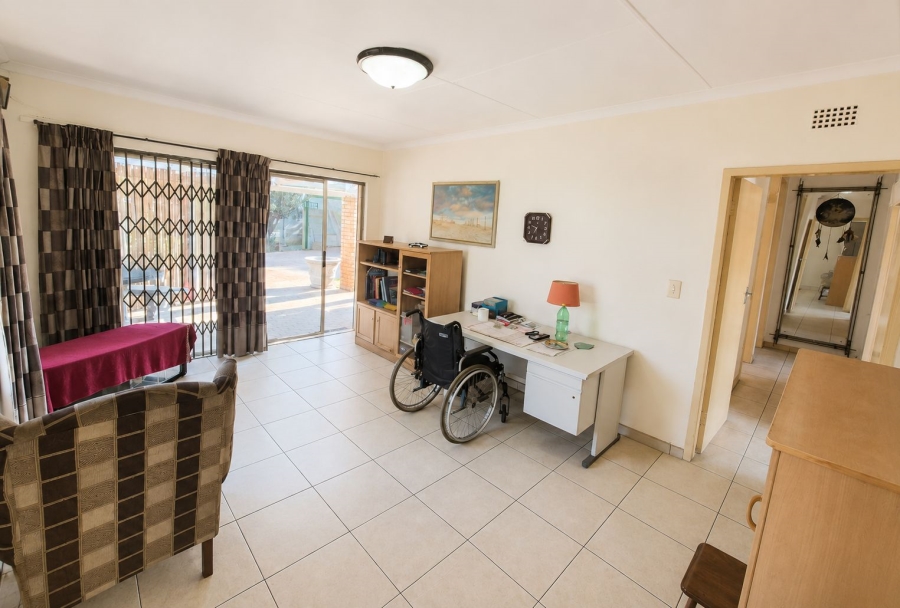 3 Bedroom Property for Sale in Sunward Park Gauteng