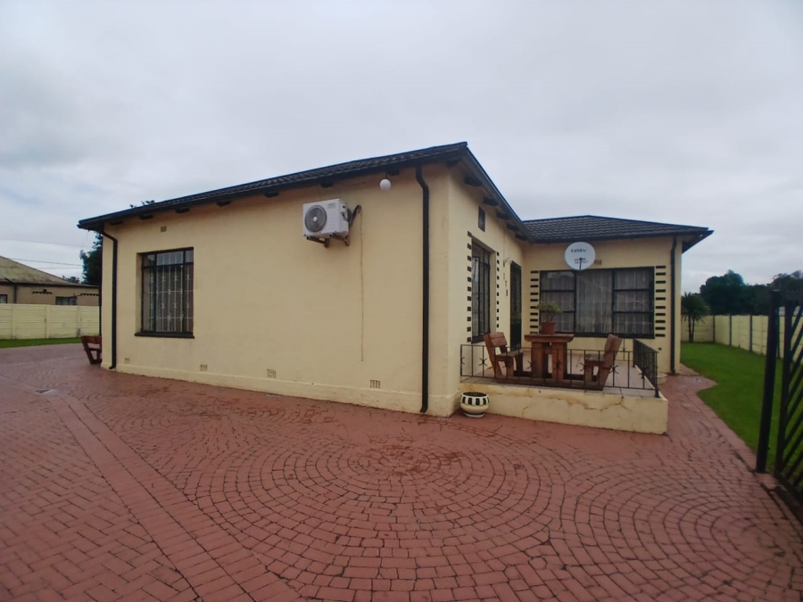 3 Bedroom Property for Sale in Brakpan Central Gauteng