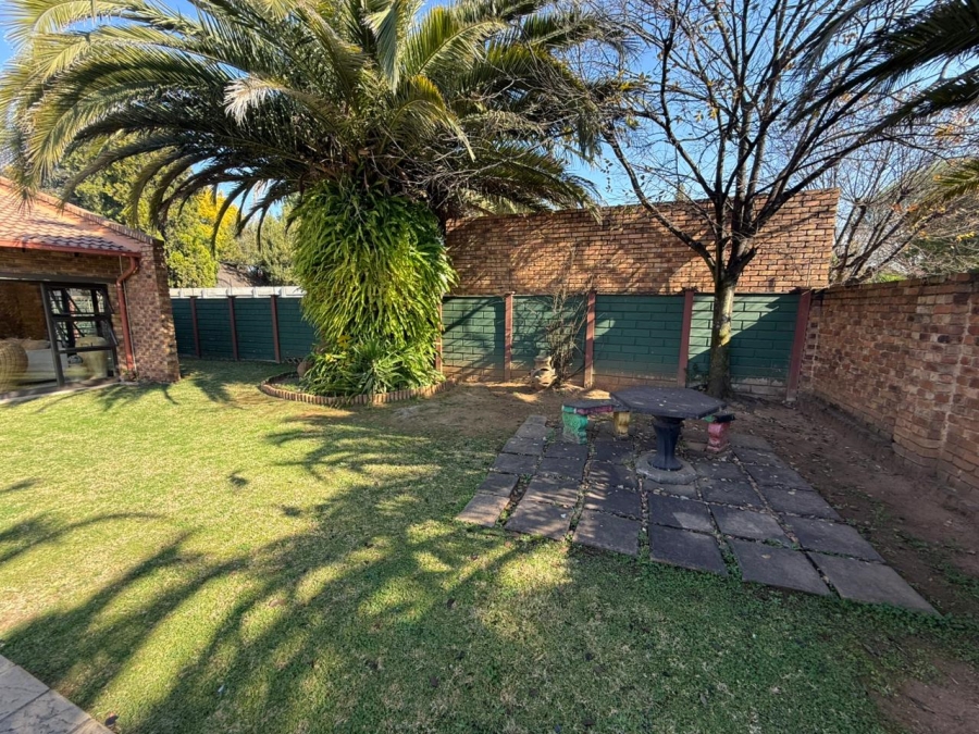 5 Bedroom Property for Sale in Atlasville Gauteng
