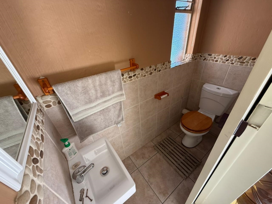 5 Bedroom Property for Sale in Atlasville Gauteng