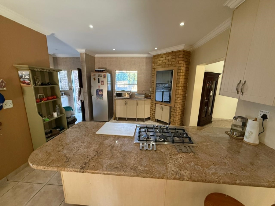 5 Bedroom Property for Sale in Atlasville Gauteng