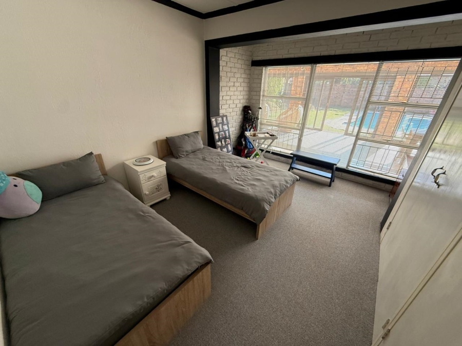 5 Bedroom Property for Sale in Atlasville Gauteng