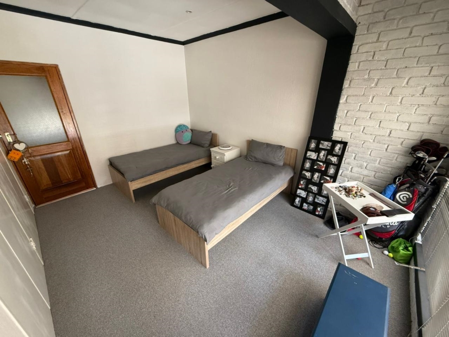 5 Bedroom Property for Sale in Atlasville Gauteng