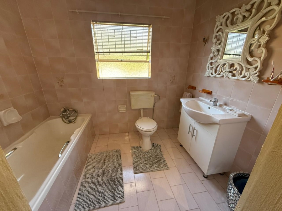 5 Bedroom Property for Sale in Atlasville Gauteng