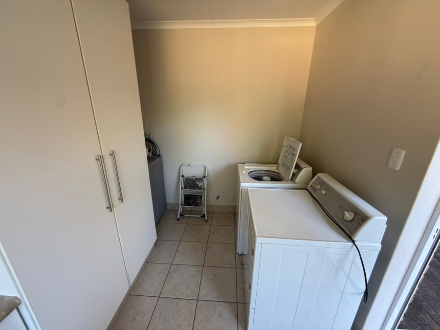 5 Bedroom Property for Sale in Atlasville Gauteng