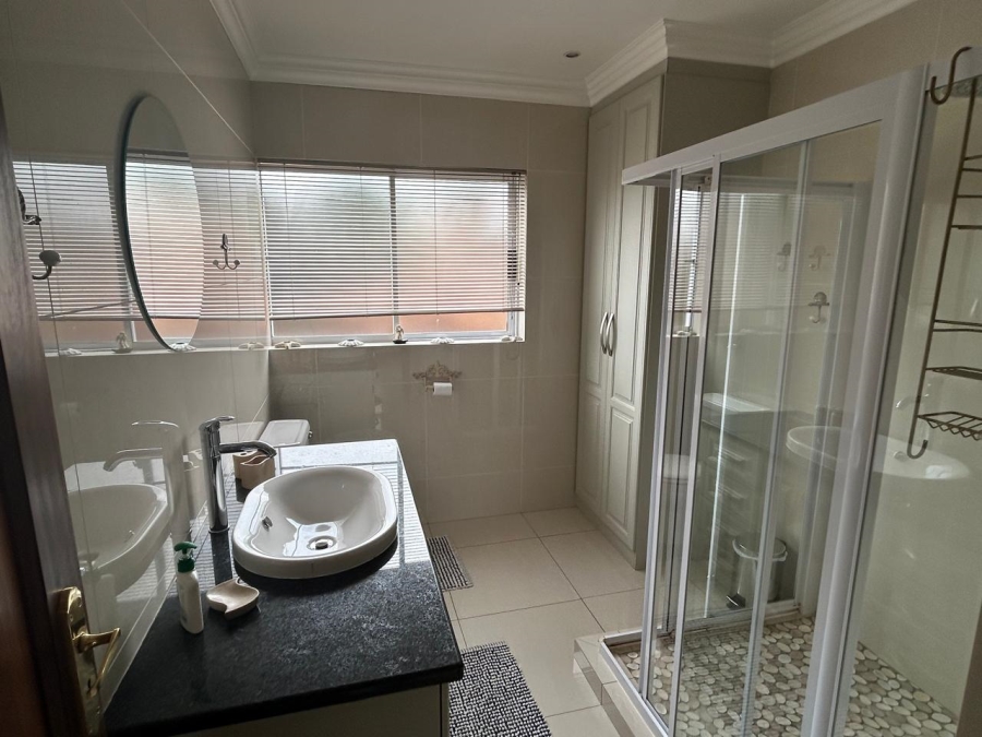 5 Bedroom Property for Sale in Atlasville Gauteng
