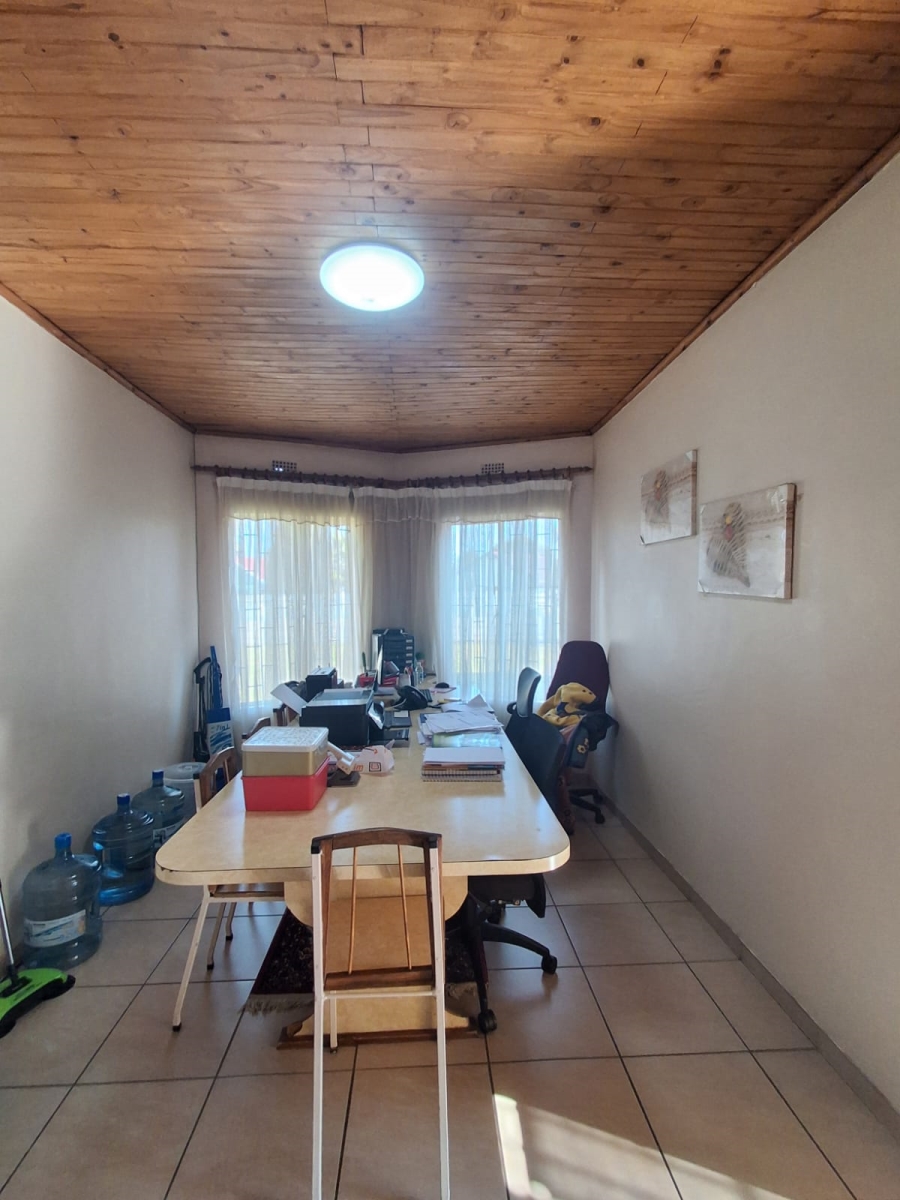 3 Bedroom Property for Sale in Sonland Park Gauteng