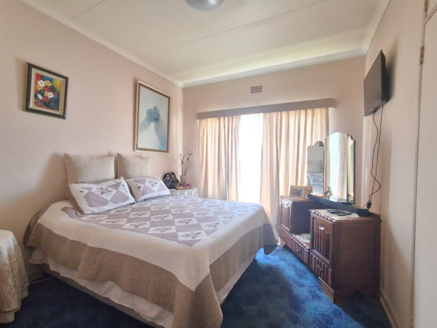 3 Bedroom Property for Sale in Sonland Park Gauteng