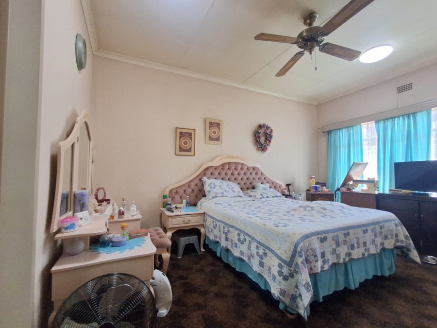 3 Bedroom Property for Sale in Sonland Park Gauteng
