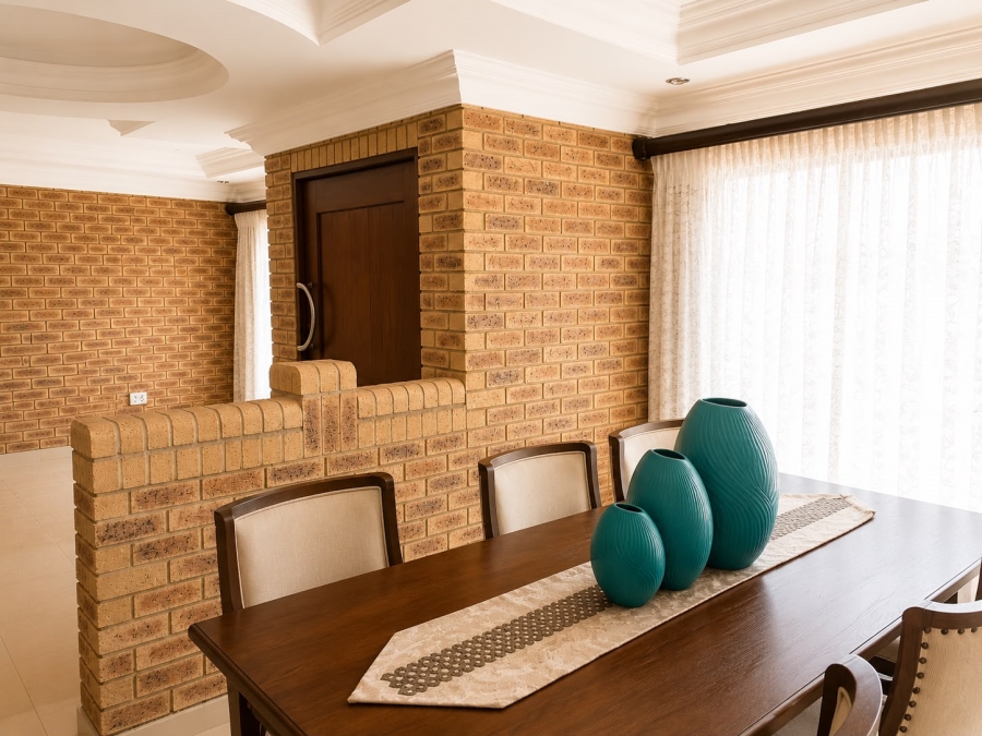 3 Bedroom Property for Sale in Falcon Ridge Gauteng