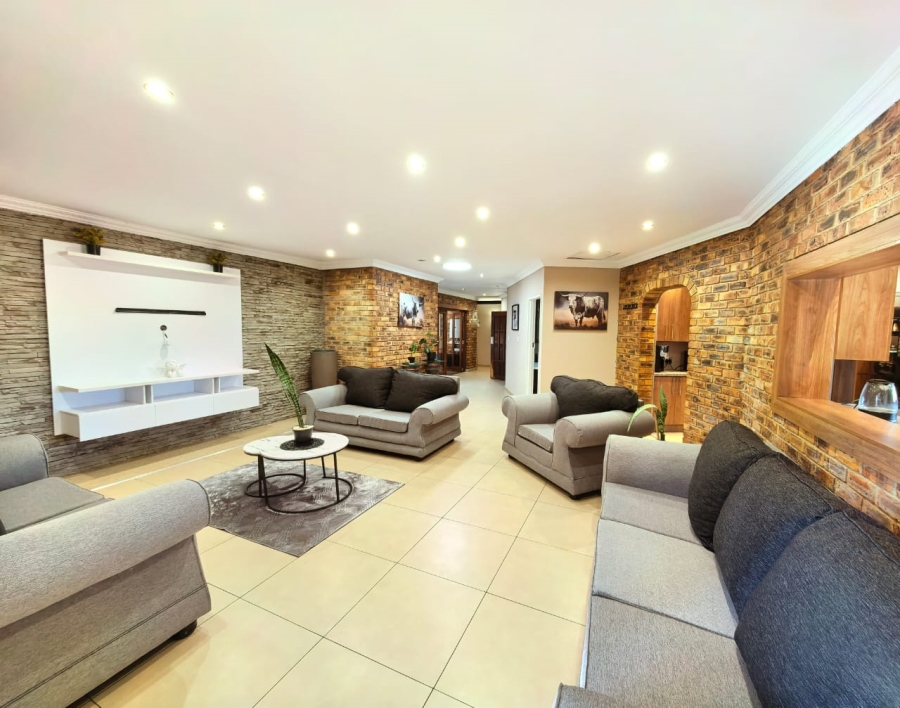 4 Bedroom Property for Sale in Vanderbijlpark SE Gauteng