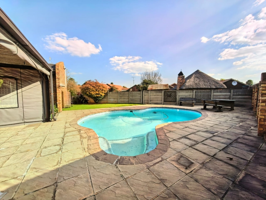 4 Bedroom Property for Sale in Vanderbijlpark SE Gauteng