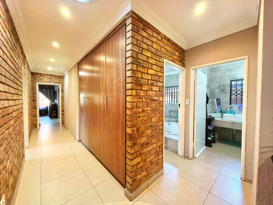 4 Bedroom Property for Sale in Vanderbijlpark SE Gauteng