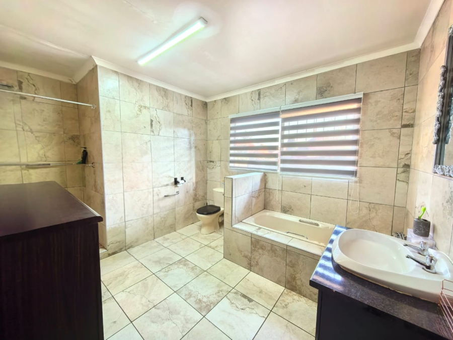 4 Bedroom Property for Sale in Vanderbijlpark SE Gauteng